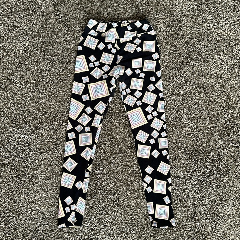 Lularoe geometric leggings one size